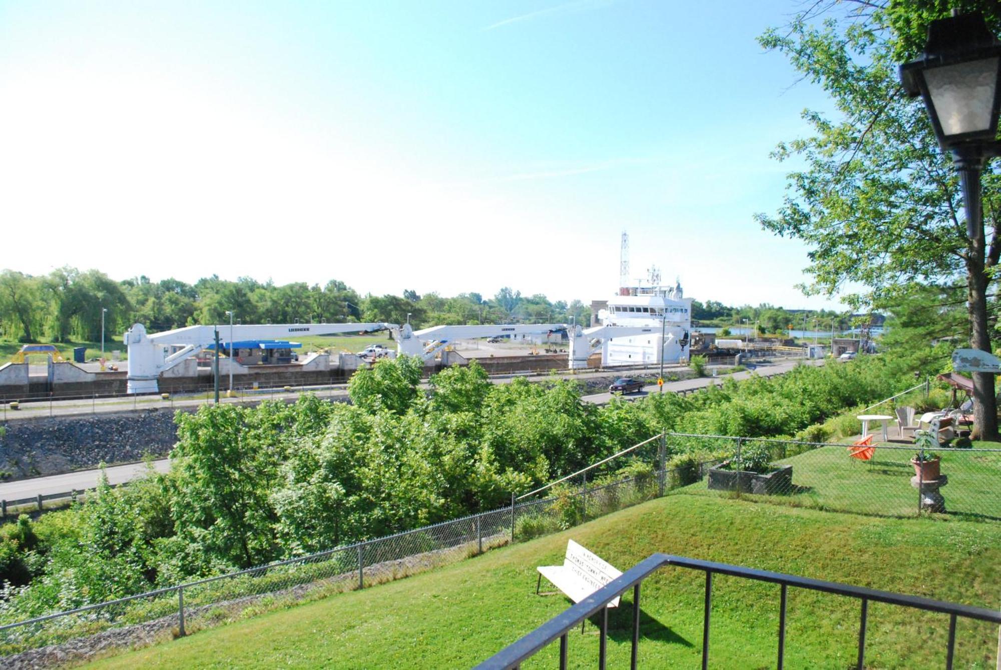 The Inn At Lock Seven Thorold Extérieur photo