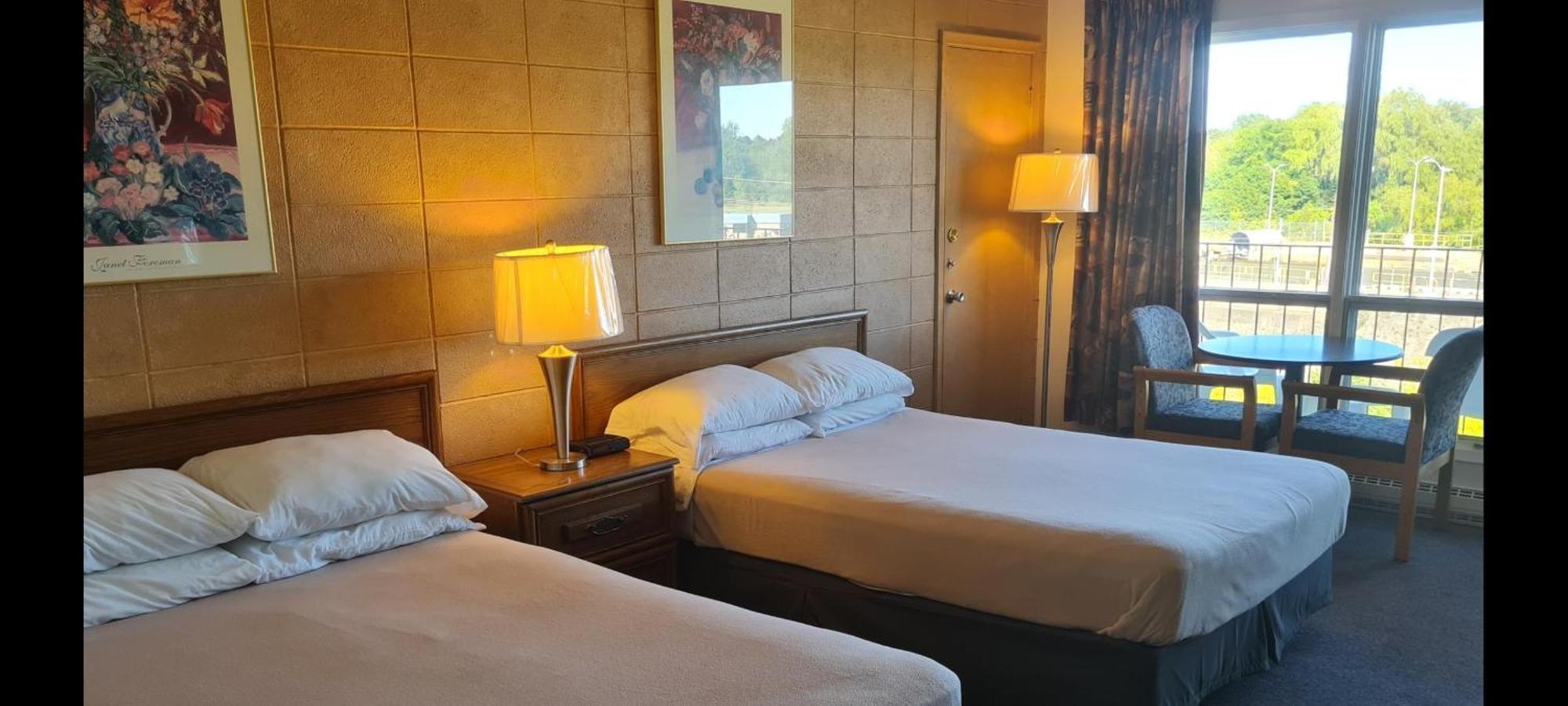 The Inn At Lock Seven Thorold Extérieur photo