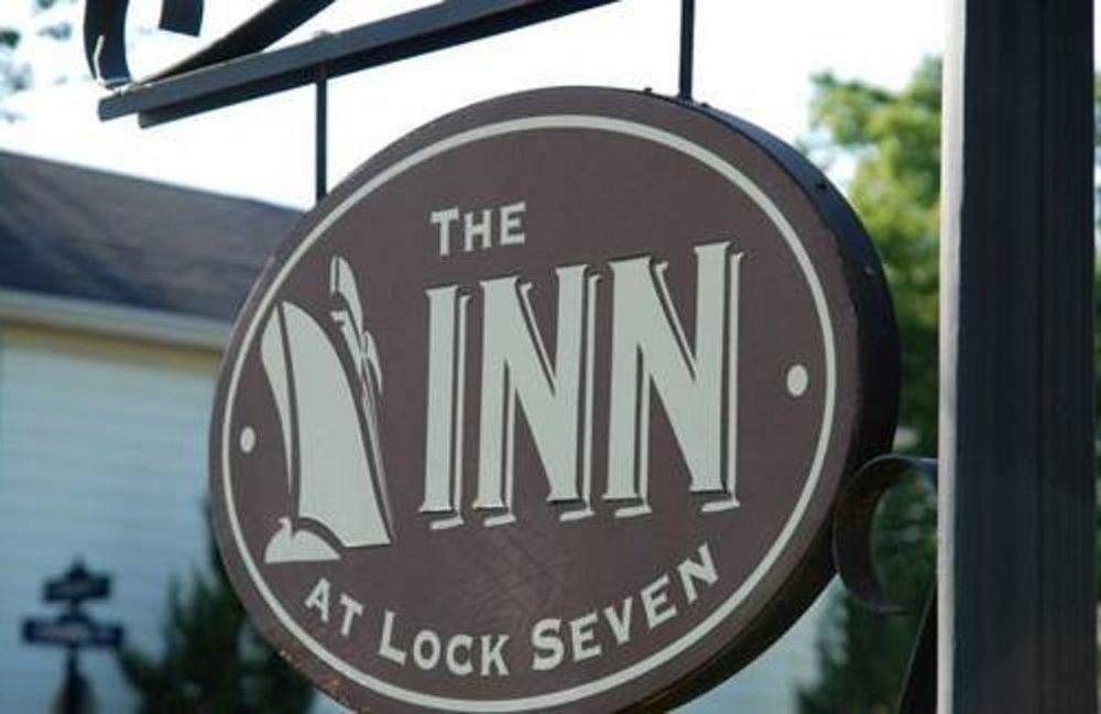 The Inn At Lock Seven Thorold Extérieur photo